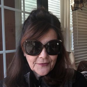 Meet your Posher, Bernadette